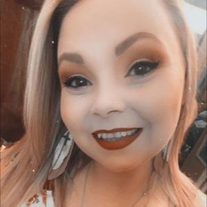 Meet your Posher, Lyndsay